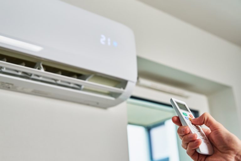 How Does Adjusting Air Conditioner Temperature Save Energy?